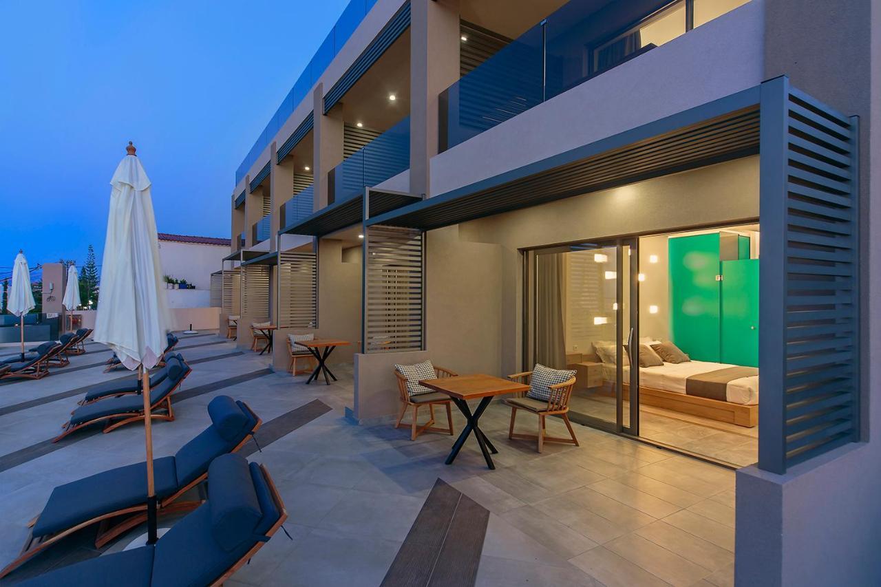 Lilium Luxury Suites Agia Marina Esterno foto