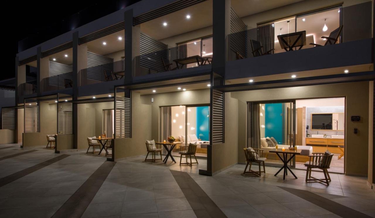 Lilium Luxury Suites Agia Marina Esterno foto