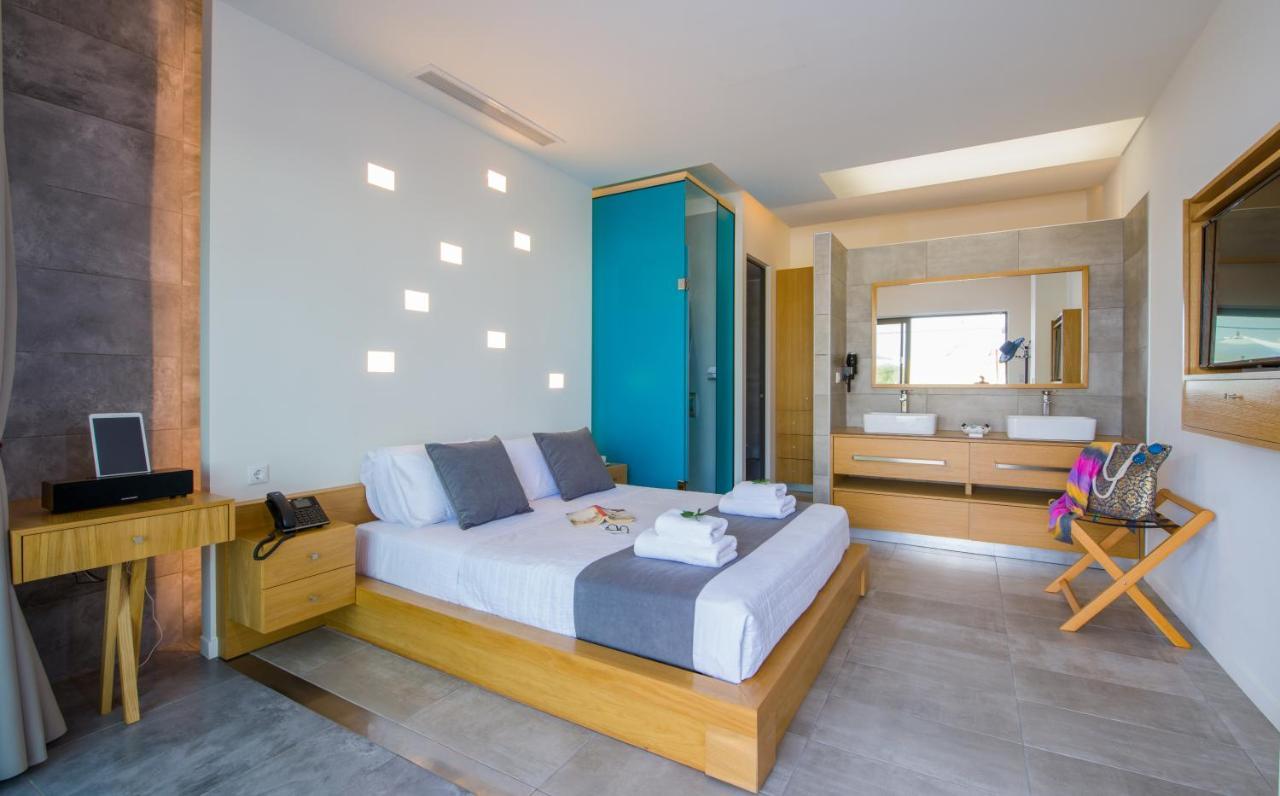 Lilium Luxury Suites Agia Marina Esterno foto