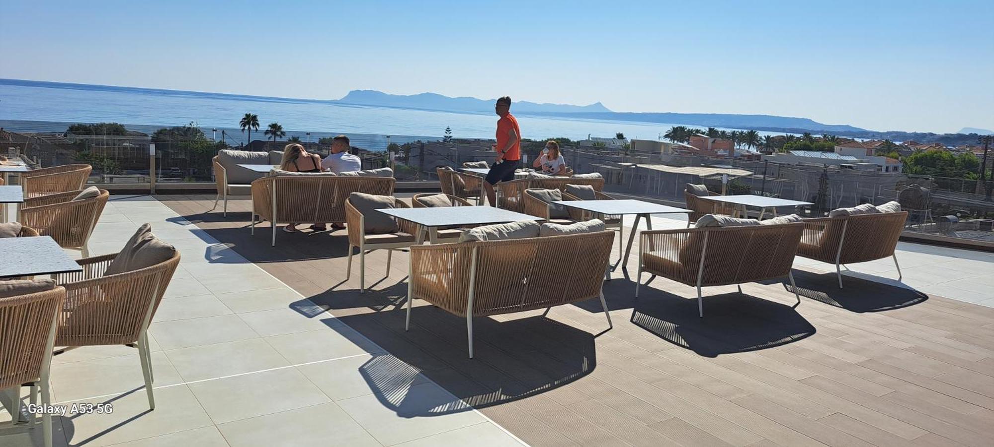 Lilium Luxury Suites Agia Marina Esterno foto